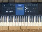 Yamaha PSR-E333