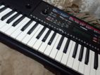 Yamaha PSR E353