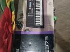 Yamaha PSR-E373