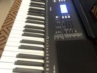 Yamaha PSR-E373 Keyboard