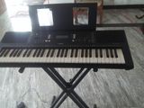 Yamaha PSR-E373 Keyboard