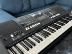 Yamaha PSR E423