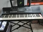 Yamaha PSR E423 Keyboard