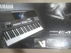 Yamaha PSR - E433 Keyboard