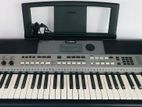 Yamaha PSR E443 Keyboard