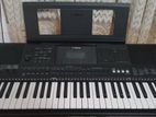 Yamaha Psr E453