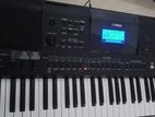 Yamaha PSR E453