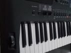 Yamaha PSR E453