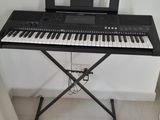 Yamaha PSR E453 Keyboard
