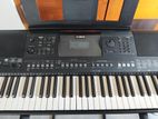 Yamaha PSR E463