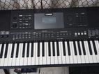 Yamaha PSR E463 with The Notation Board and Power Adapter