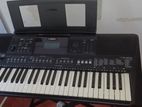 Yamaha Psr-E463 with Heavy Stand and Stool