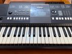 Yamaha PSR-E473 Keyboard with Stand