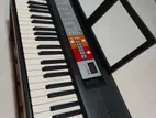 Yamaha Psr-F50 Keyboard