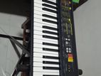 Yamaha PSR F52
