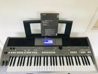 Yamaha PSR S 670 Keyboard