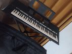 Yamaha PSR S 975 Keyboard with Stand