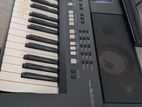 Yamaha PSR S650