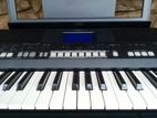 Yamaha PSR S650 Keyboard