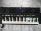 Yamaha PSR-S650 Keyboard