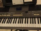 Yamaha PSR-S670 Keyboard