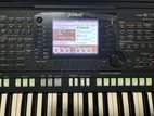 Yamaha PSR S750