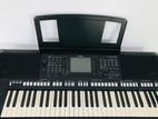 Yamaha PSR S750 Keyboard