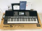 Yamaha PSR S770 Keyboard