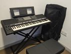 Yamaha PSR - S775 Key Board