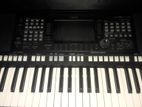 Yamaha PSR S975 Keyboard