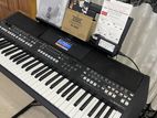 Yamaha PSR SX 600