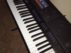 Yamaha Psr Sx 700