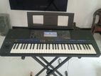 Yamaha PSR-SX700 Digital Workstation