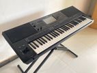 Yamaha PSR SX700