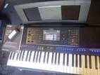 Yamaha PSR SX700 Keyboard