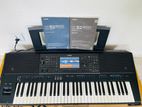 Yamaha Psr SX700 Keyboard