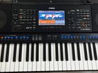 Yamaha PSR SX900 Keyboard