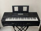 Yamaha PSR-SX900 - Keyboard with Stand, Bag