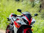 Yamaha R1 YZF 2012