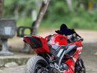 Yamaha R15 2019
