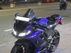 Yamaha R15 2019