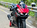 Yamaha R15 2019