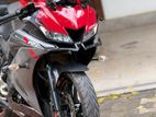 Yamaha R15 2020