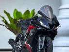 Yamaha R15 2020