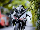 Yamaha R15 2021