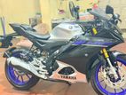 Yamaha R15 2025