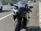 Yamaha R15 2025