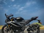 Yamaha R15 V4 2025