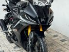 Yamaha R15 V4 2025