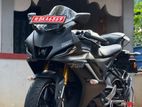 Yamaha R15 V4 2025
